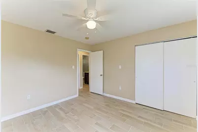 1300 Loma Linda Court, Sarasota, FL 34239 - Photo 18