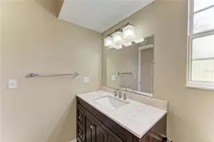 1300 Loma Linda Ct, Sarasota, FL 34239 - Photo 34