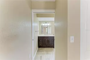 1300 Loma Linda Ct, Sarasota, FL 34239 - Photo 30