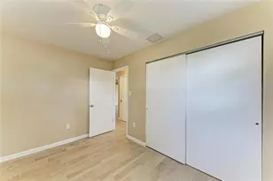 1300 Loma Linda Ct, Sarasota, FL 34239 - Photo 24