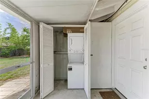 1300 Loma Linda Ct, Sarasota, FL 34239 - Photo 36