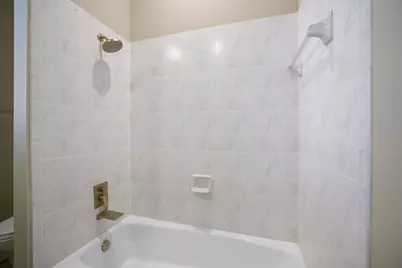 567 Lake Of The Woods Drive, Venice, FL 34293 - Photo 26