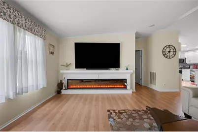 8433 Regal Way, Palmetto, FL 34221 - Photo 10