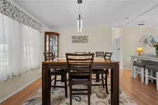 8433 Regal Way, Palmetto, FL 34221 - Photo 6