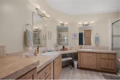 8433 Regal Way, Palmetto, FL 34221 - Photo 16