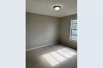 1012 57th Ave Drive E, Bradenton, FL 34203 - Photo 10