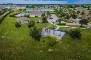 1921 Hawks View Dr, Ruskin, FL 33570 - Photo 70