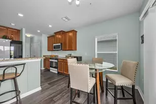1921 Hawks View Dr, Ruskin, FL 33570 - Photo 20