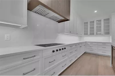 70 Avenida Veneccia #304, Sarasota, FL 34242 - Photo 6