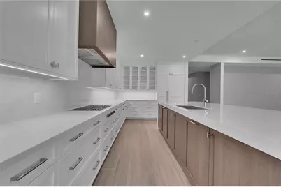 70 Avenida Veneccia #304, Sarasota, FL 34242 - Photo 8