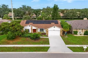 4407 Diamond Cir N, Sarasota, FL 34233 - Photo 1