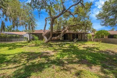 213 Whispering Oaks Court, Sarasota, FL 34232 - Photo 30