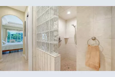 8923 Bloomfield Boulevard, Sarasota, FL 34238 - Photo 32