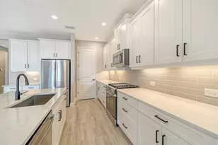 8063 Anthirium Loop, Sarasota, FL 34240 - Photo 12