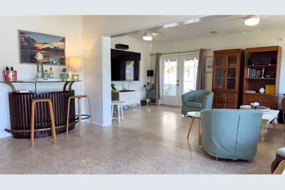 2215 Alvarado Lane, Sarasota, FL 34231 - Photo 4