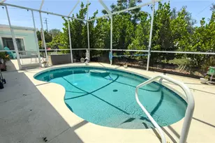 2215 Alvarado Ln, Sarasota, FL 34231 - Photo 2