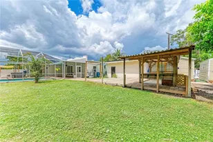 1712 4th St W, Palmetto, FL 34221 - Photo 6