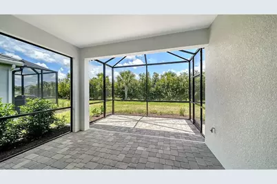 2324 Blue Mahoe Lane, Sarasota, FL 34240 - Photo 8