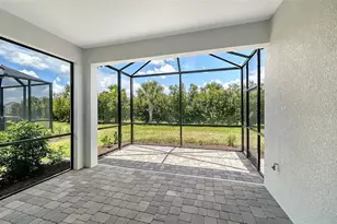 2324 Blue Mahoe Ln, Sarasota, FL 34240 - Photo 8