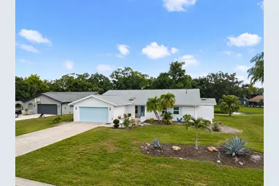 5438 Dominica Circle, Sarasota, FL 34233 - Photo 4