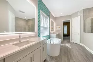 2566 Paradise Plum Dr, Sarasota, FL 34240 - Photo 16