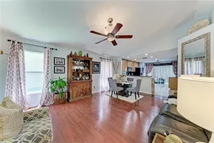 14260 Gnatcatcher Terrace, Lakewood Ranch, FL 34202 - Photo 8