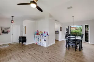 8038 56th Ct E, Palmetto, FL 34221 - Photo 16