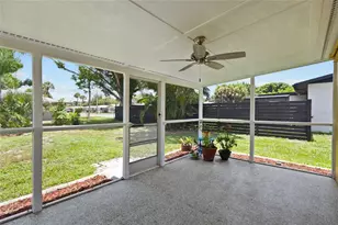 4065 Asbury Pl, Sarasota, FL 34233 - Photo 18