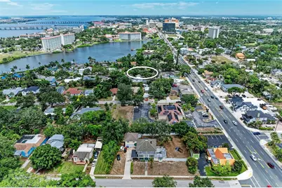 405 20th Street W, Bradenton, FL 34205 - Photo 2