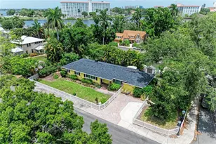 405 20th St W, Bradenton, FL 34205 - Photo 1