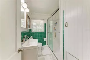405 20th St W, Bradenton, FL 34205 - Photo 24