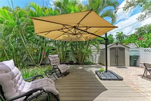 405 20th St W, Bradenton, FL 34205 - Photo 32