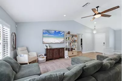 306 111th Street E, Bradenton, FL 34212 - Photo 12
