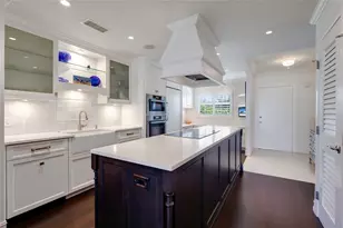 7001 Gulf of Mexico Dr, Longboat Key, FL 34228 - Photo 8