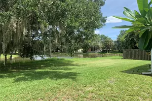 2193 Cork Oak St E, Sarasota, FL 34232 - Photo 36