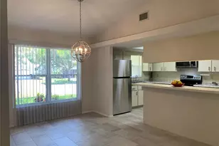 2193 Cork Oak St E, Sarasota, FL 34232 - Photo 8
