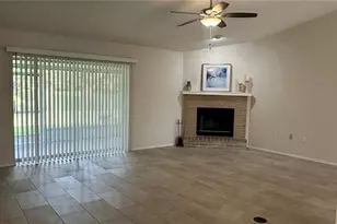 2193 Cork Oak St E, Sarasota, FL 34232 - Photo 6