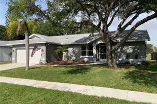 2193 Cork Oak St E, Sarasota, FL 34232 - Photo 2