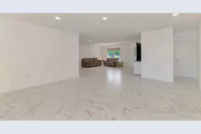 140 S Oxford Drive, Englewood, FL 34223 - Photo 12