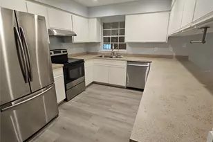 22360 Southshore Dr, Land O Lakes, FL 34639 - Photo 4