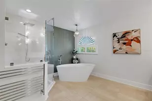 2426 Icecapade Dr, Sarasota, FL 34240 - Photo 46
