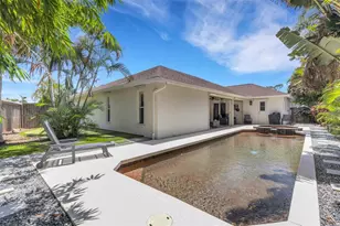 2426 Icecapade Dr, Sarasota, FL 34240 - Photo 56