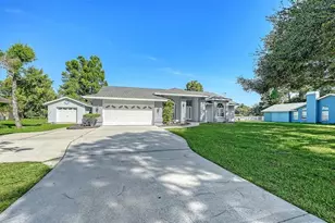 602 137th St E, Bradenton, FL 34212 - Photo 8