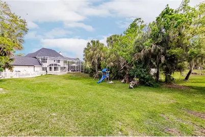 1587 Firethorne Lakes Drive, Sarasota, FL 34240 - Photo 6