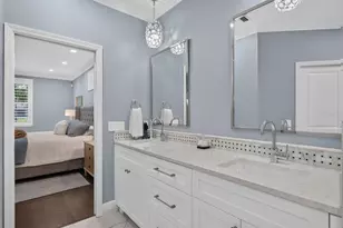 70 Island Cir, Sarasota, FL 34242 - Photo 18