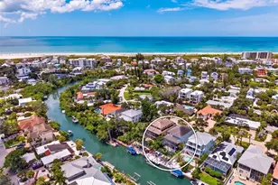 70 Island Cir, Sarasota, FL 34242 - Photo 2