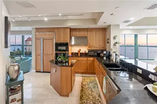 258 Golden Gate Point, Sarasota, FL 34236 - Photo 18