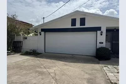 907 S Florida Avenue, Tarpon Springs, FL 34689 - Photo 2