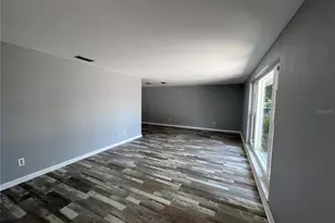 907 S Florida Ave, Tarpon Springs, FL 34689 - Photo 6