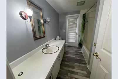 907 S Florida Avenue, Tarpon Springs, FL 34689 - Photo 10